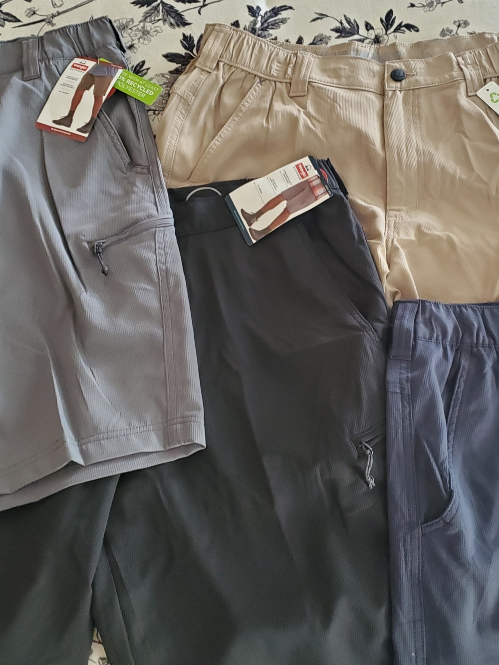 Wrangler Outdoor Utility Shorts Lot, Khaki/Blue/Gray/Black, Size 34, NEW!!